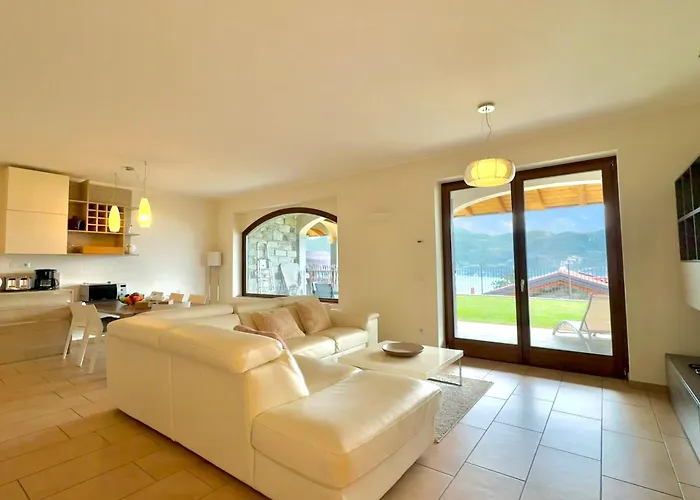Aurelia Villa